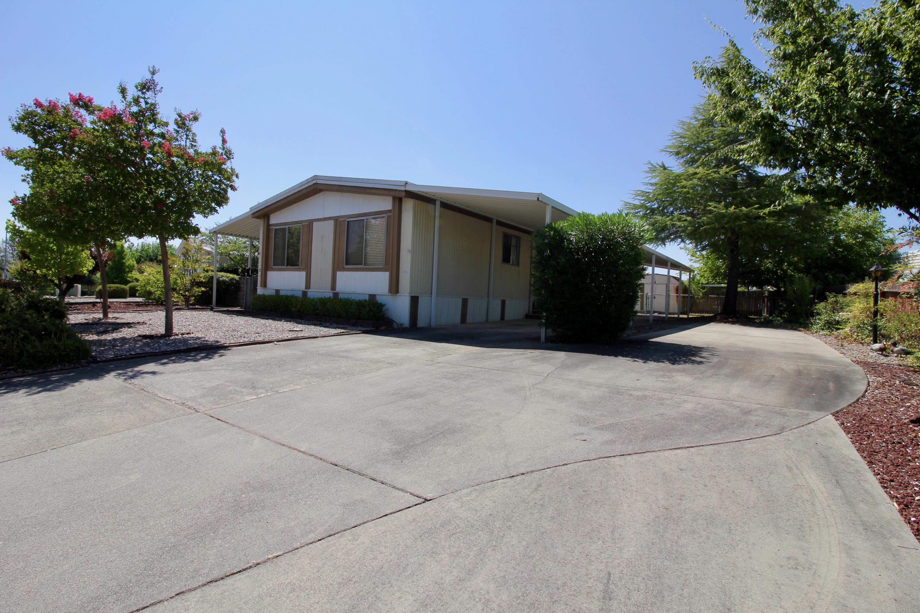 4427 Eagle Nest Road Redding, CA 96003 - Photo 2 of 18 Large RV parking