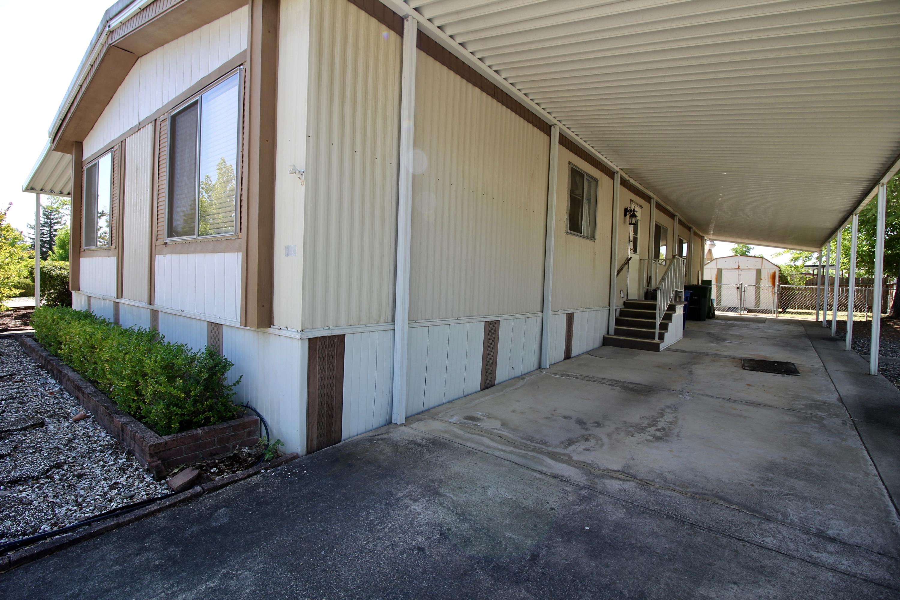 4427 Eagle Nest Road Redding, CA 96003 - Photo 3 of 18 Carport