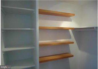 1300 South Arlington Ridge Road, Unit 515 Arlington, VA 22202 - Photo 9 of 14 Interior (General)
