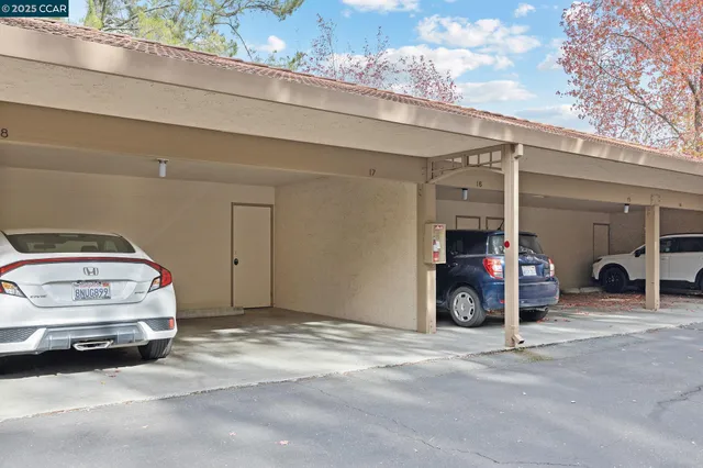 $695,550 | 1129 Avenida Sevilla, Unit 5B, Walnut Creek, CA 94595