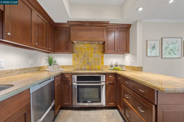 $695,550 | 1129 Avenida Sevilla, Unit 5B, Walnut Creek, CA 94595