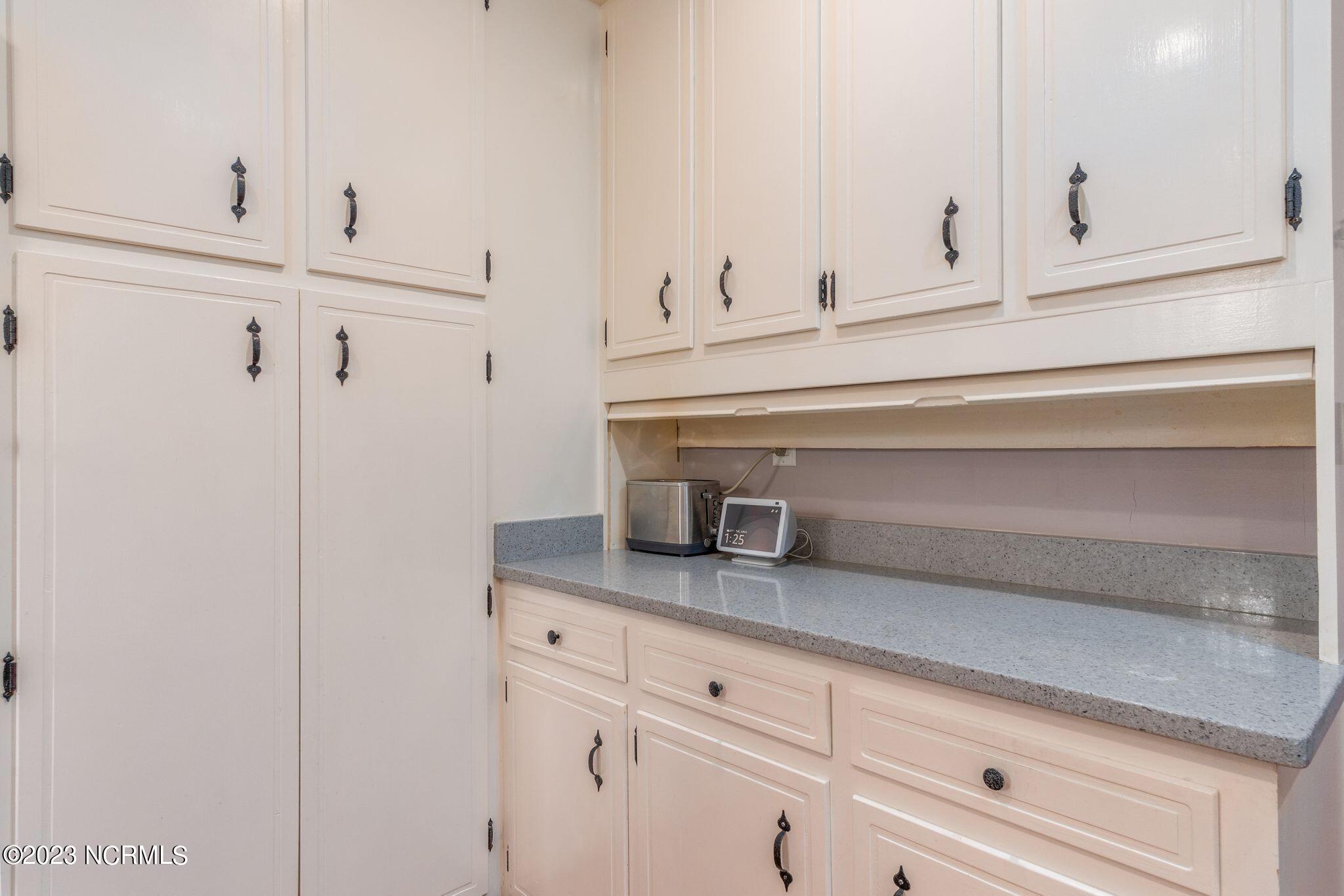 1504 Tryon Road New Bern, NC 28560 - Photo 8 of 54 1504 Tryon Rd-33