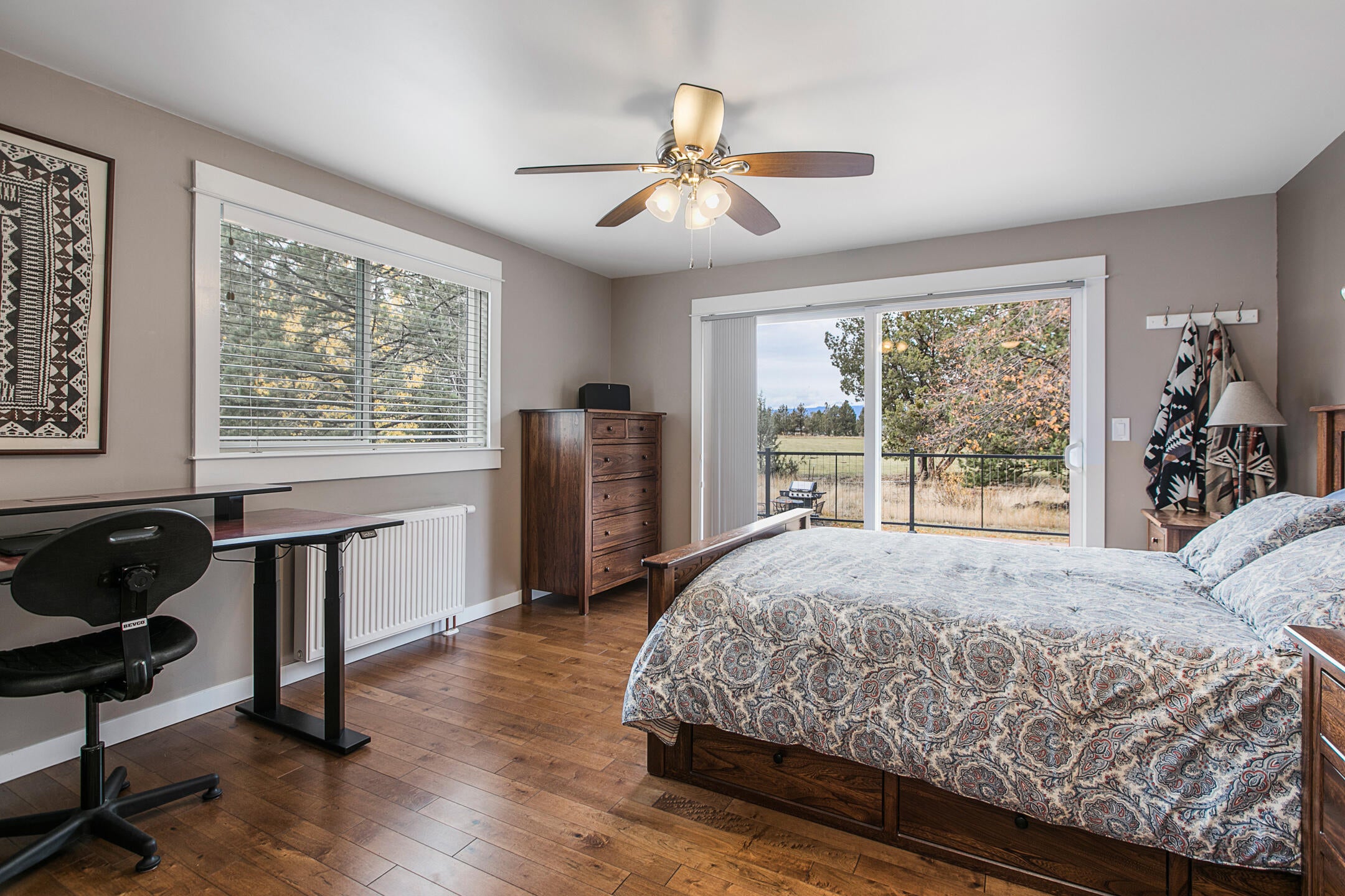 21081 Country Squire Road Bend, OR 97701 - Photo 17 of 49 2021_11_02_21081_country_squire-16