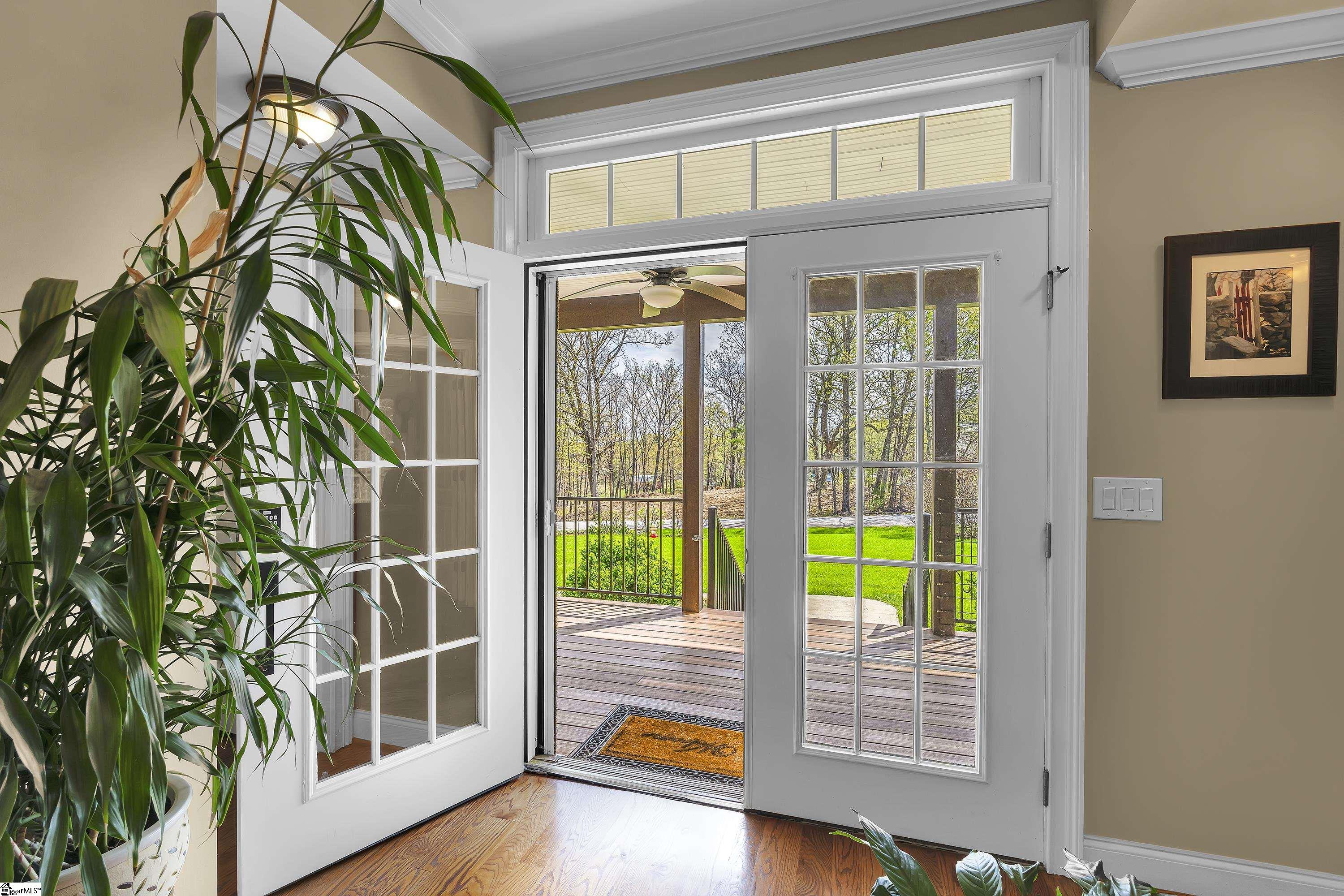 40 Harding Drive Greenville, SC 29609 - Photo 5 of 47