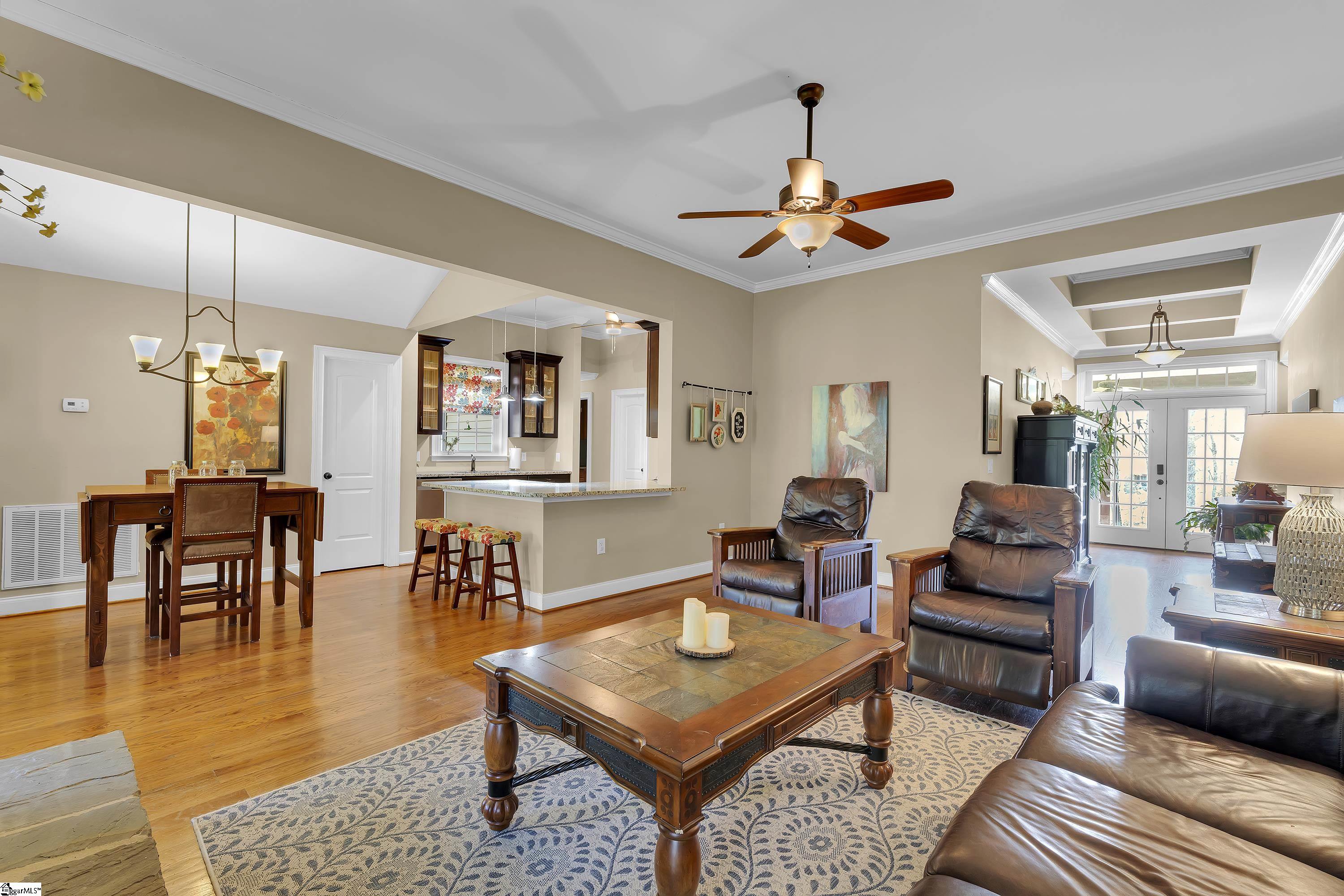 40 Harding Drive Greenville, SC 29609 - Photo 7 of 47