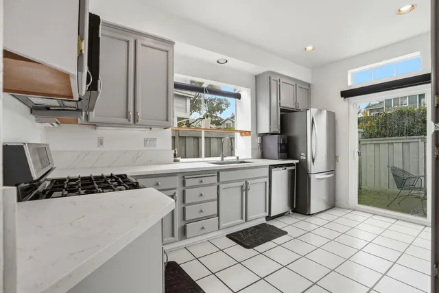 $550,000 | 398 North Wildwood, Hercules, CA 94547