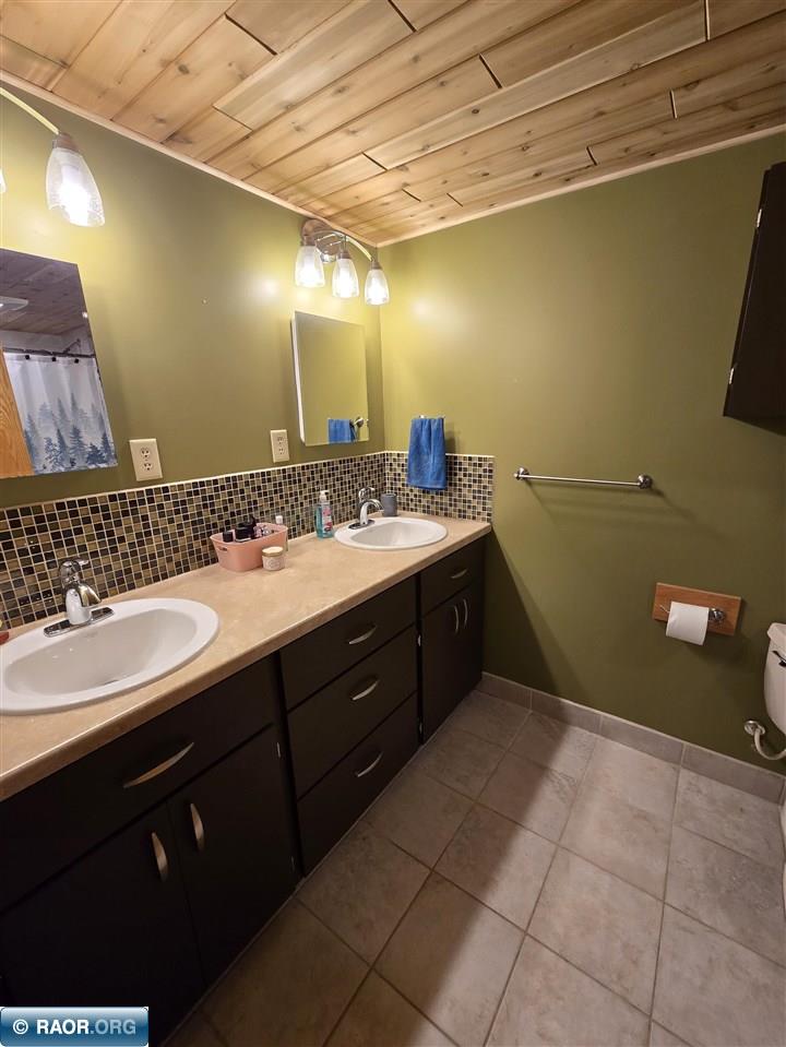 2 8th Street Northwest Chisholm, MN 55719 - Photo 25 of 35