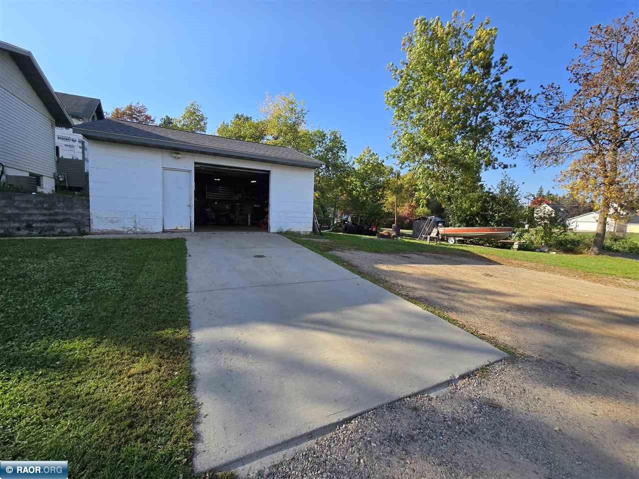 2 8th Street Northwest Chisholm, MN 55719 - Photo 3 of 35