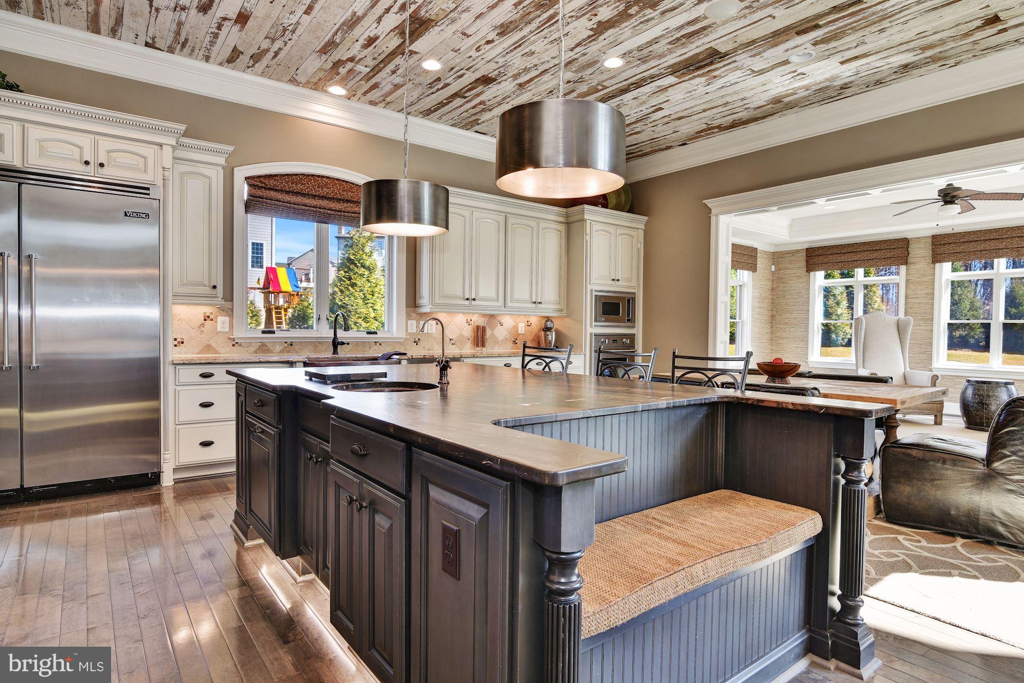 12057 Open Run Road Ellicott City, MD 21042 - Photo 24 of 91 Custom Island w/ Prep Sink & End Bench