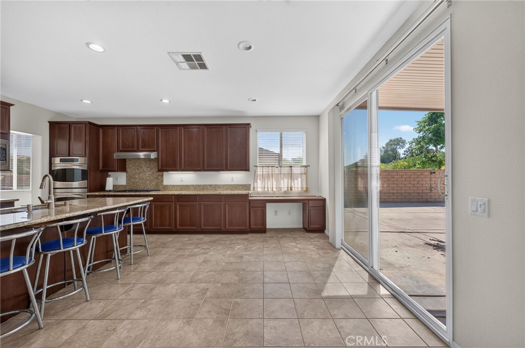 12687 Cathedral Ridge Way Riverside, CA 92503 - Photo 36 of 71
