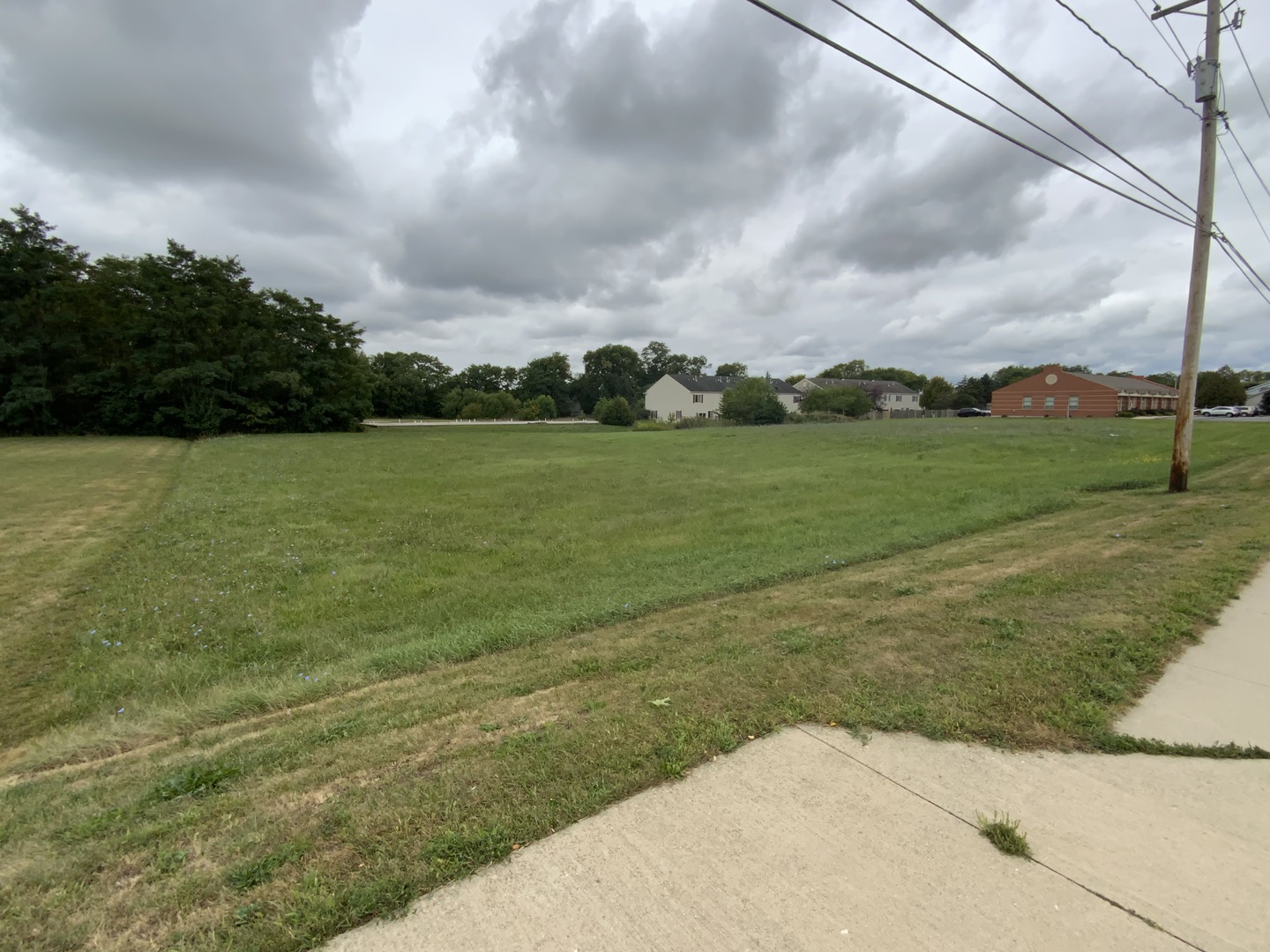 Lots 2-and 3 Etna Road Ottawa, IL 61350 - Photo 5 of 5 a view of an outdoor space and yard