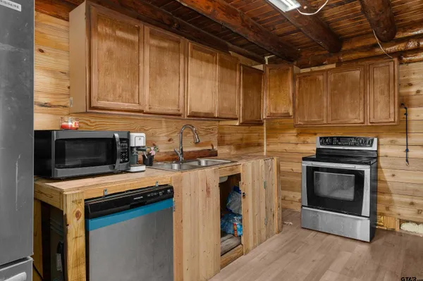 $170,000 | 532 West State Highway, Kilgore, TX 75662