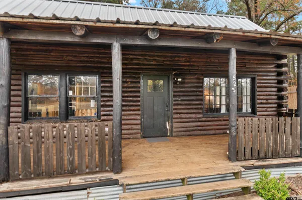 $170,000 | 532 West State Highway, Kilgore, TX 75662