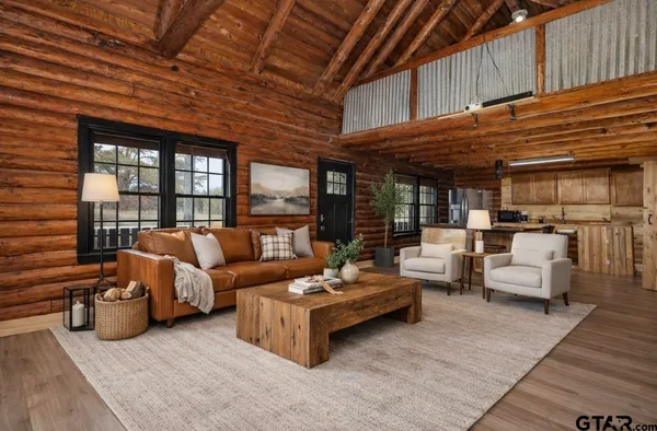 $170,000 | 532 West State Highway, Kilgore, TX 75662