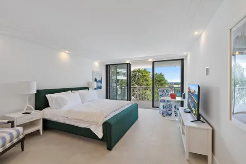 $2,450,000 | 2600 South Ocean Boulevard, Unit 102W, Palm Beach, FL 33480