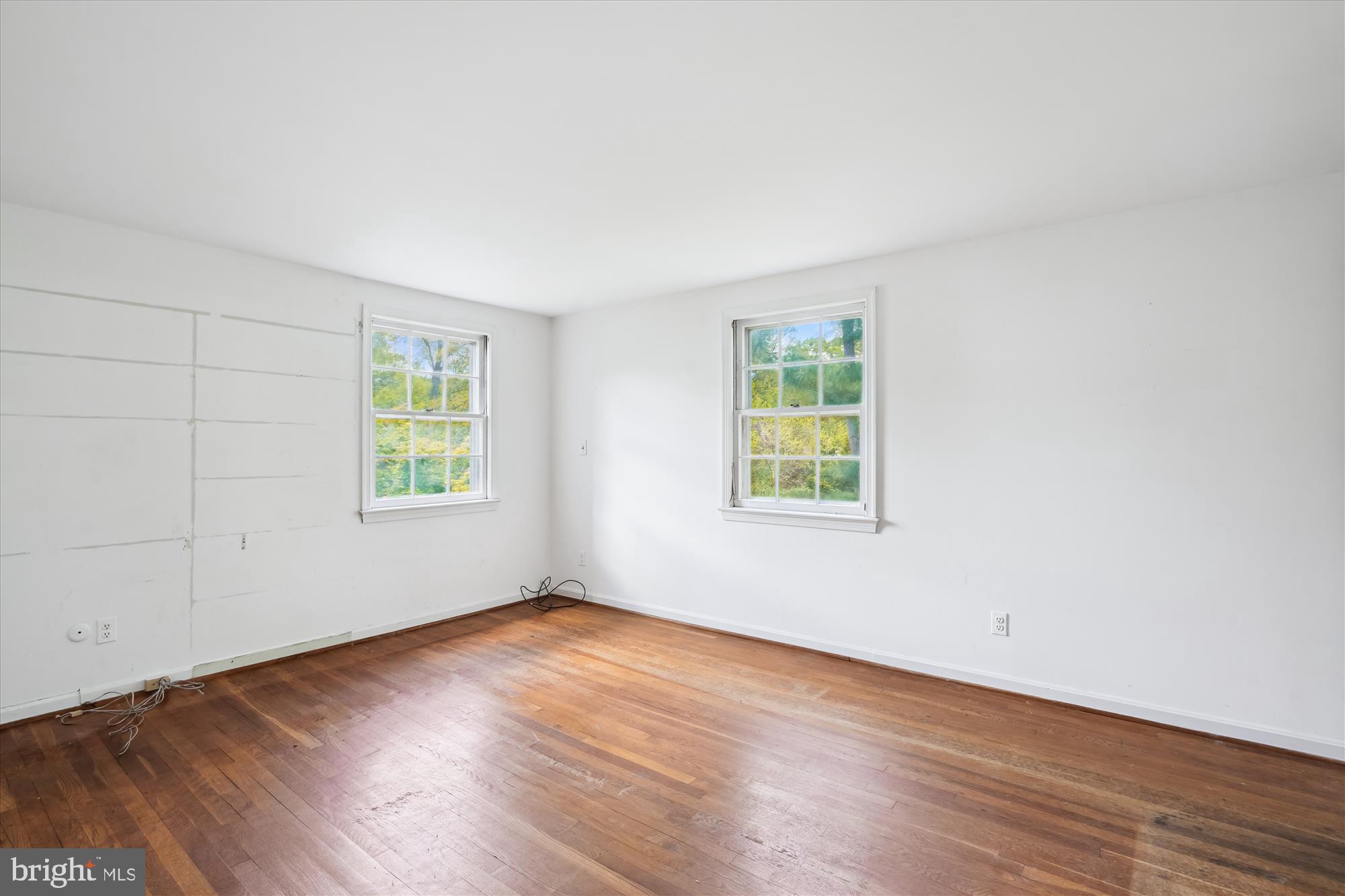 11909 Smoketree Road Potomac, MD 20854 - Photo 25 of 52 Primary Bedroom