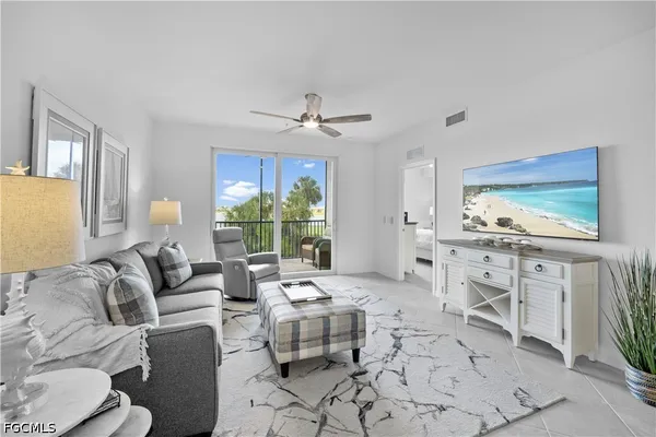 $250,000 | 43977 Boardwalk Loop, Unit 2324, Punta Gorda, FL 33982
