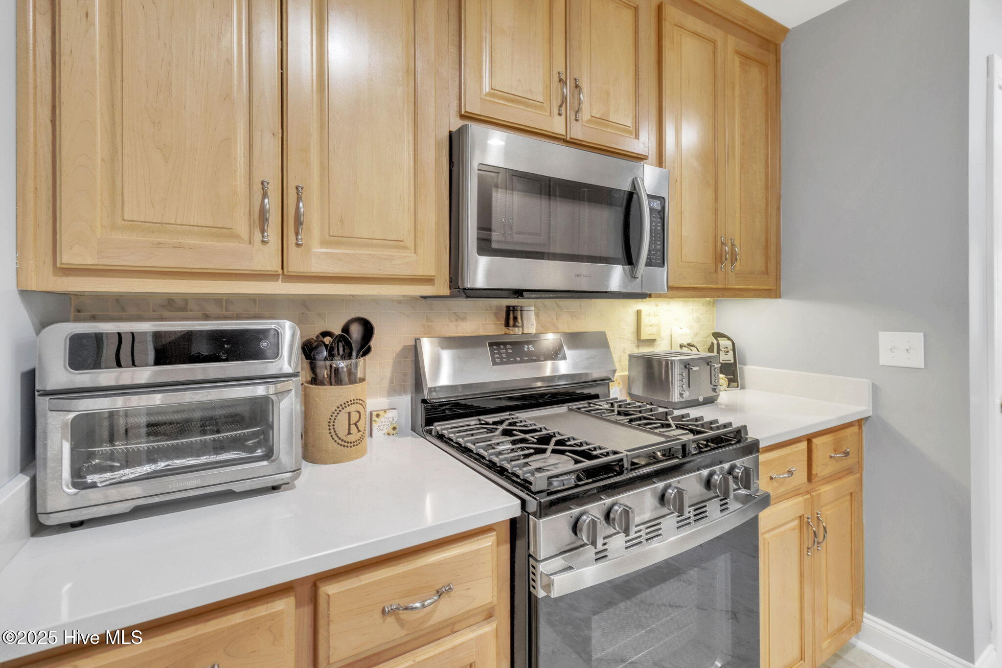 30320 East Lake Road Wagram, NC 28396 - Photo 11 of 40 14 kitchen gas range