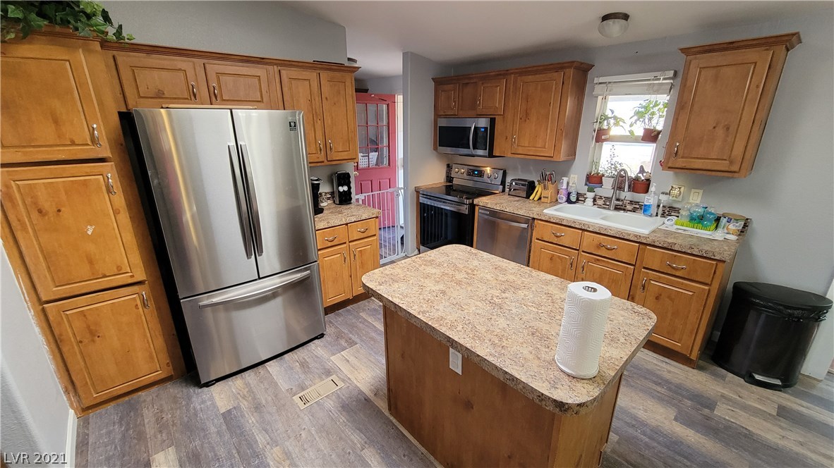2861 Retread Road Pahrump, NV 89048 - Photo 6 of 34 Gallery Image 6