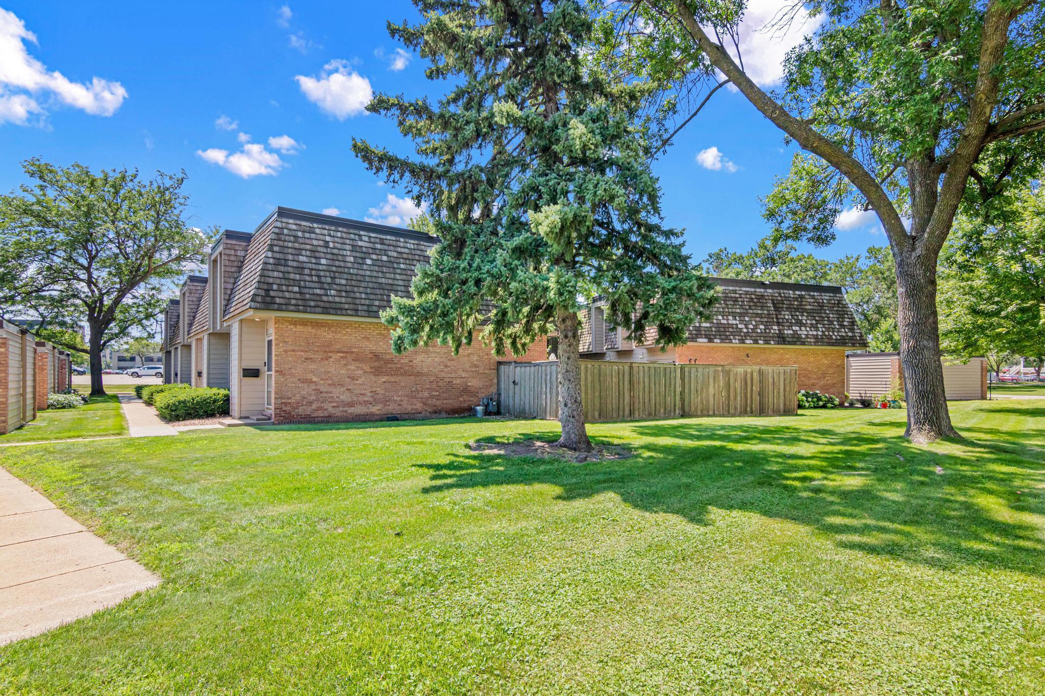 6487 Barrie Road Edina, MN 55435 - Photo 19 of 22