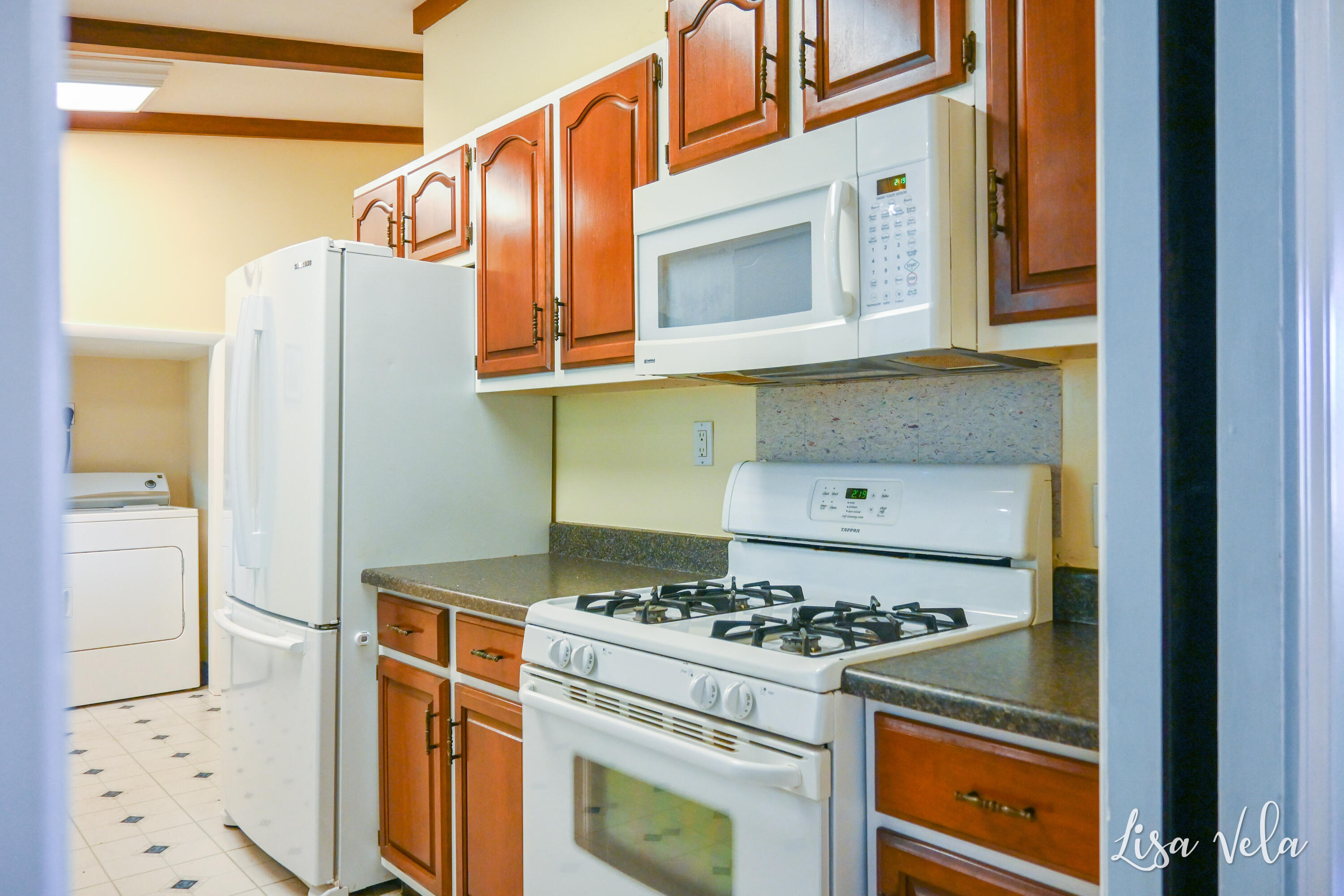6365 Indian Point Road Montague, MI 49437 - Photo 16 of 39 Kitchen