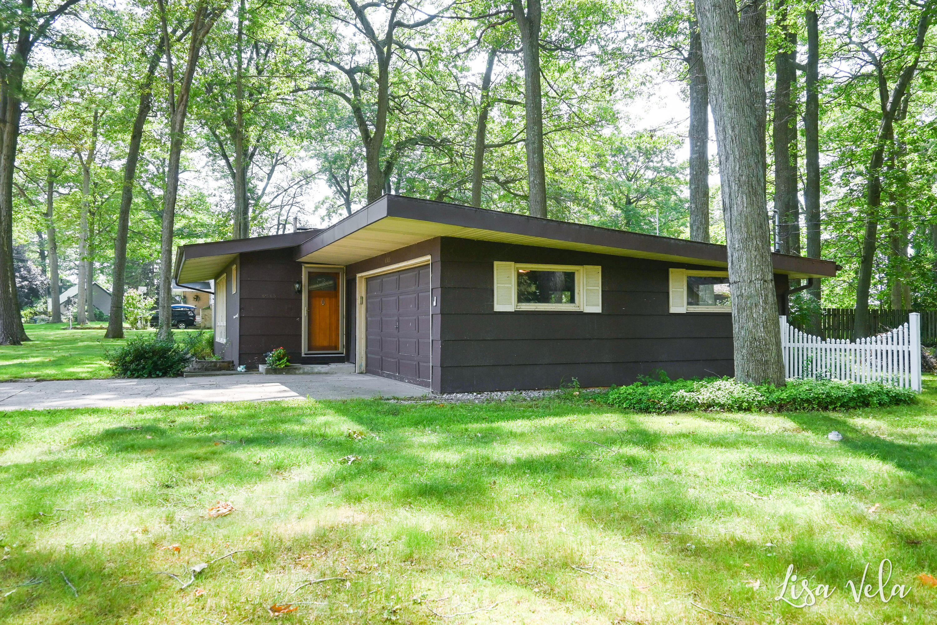 6365 Indian Point Road Montague, MI 49437 - Photo 10 of 39 Exterior - Side
