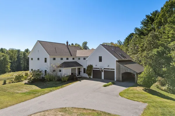 $1,835,000 | 11 Orchard Hill Road, Freeport, ME 04032
