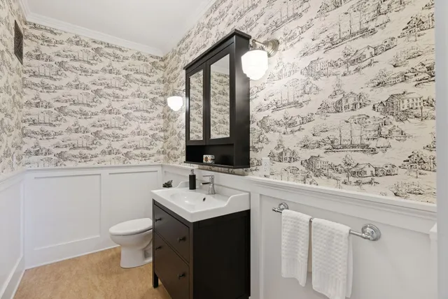 $1,895,000 | 11 Orchard Hill Road, Freeport, ME 04032