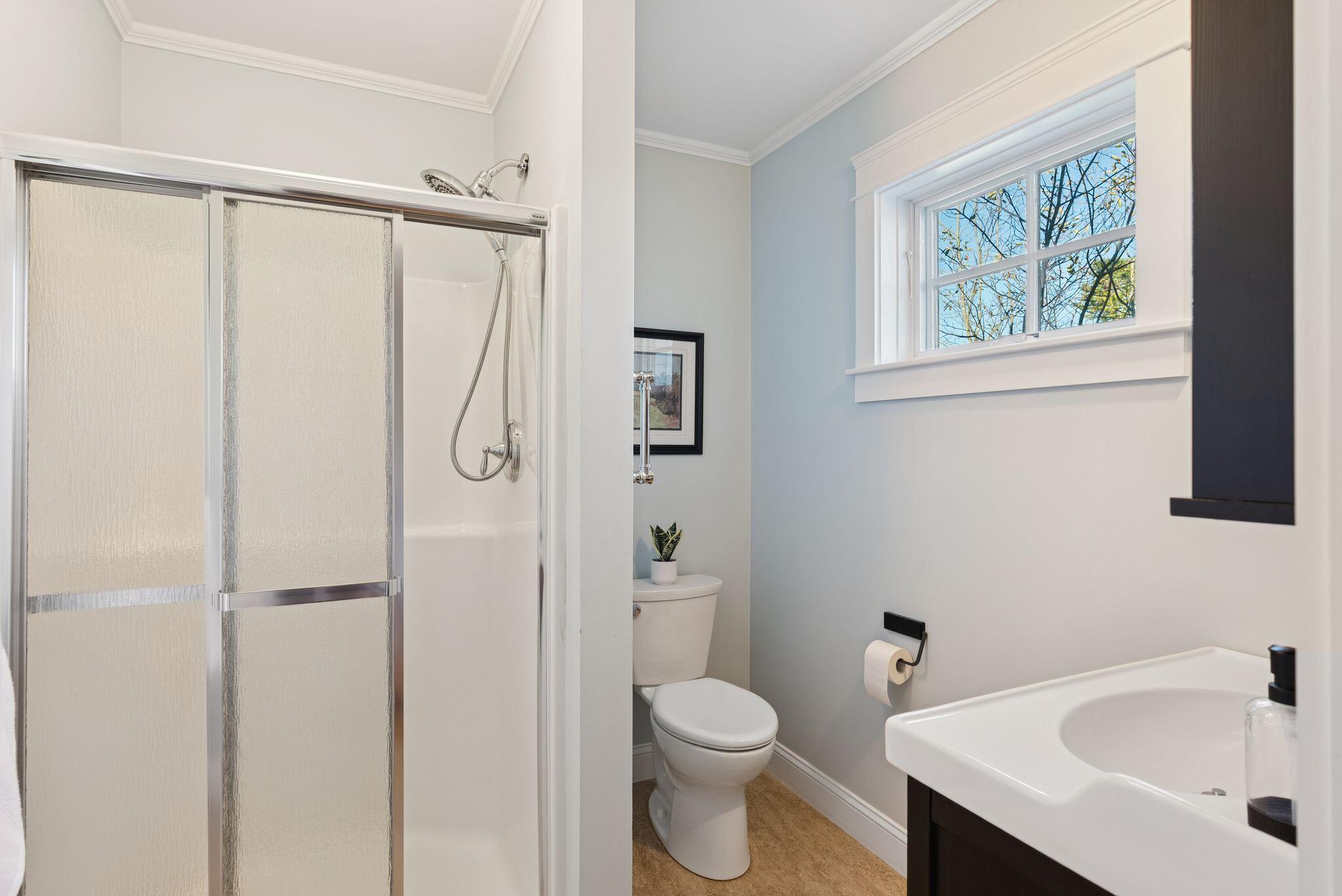 11 Orchard Hill Road Freeport, ME 04032 - Photo 32 of 93 Bathroom