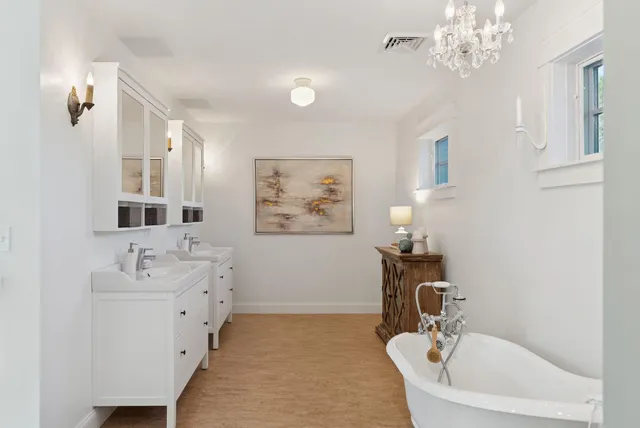 $1,895,000 | 11 Orchard Hill Road, Freeport, ME 04032