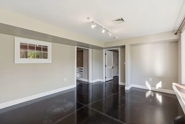 $1,895,000 | 11 Orchard Hill Road, Freeport, ME 04032