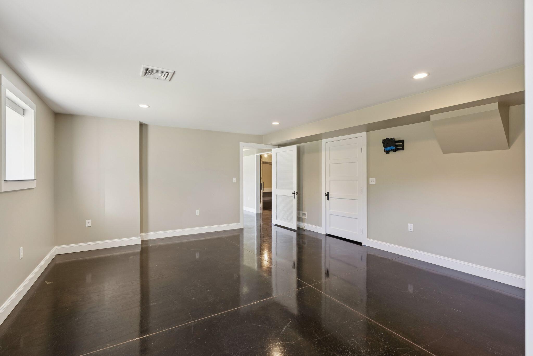 11 Orchard Hill Road Freeport, ME 04032 - Photo 60 of 93 Finished Basement