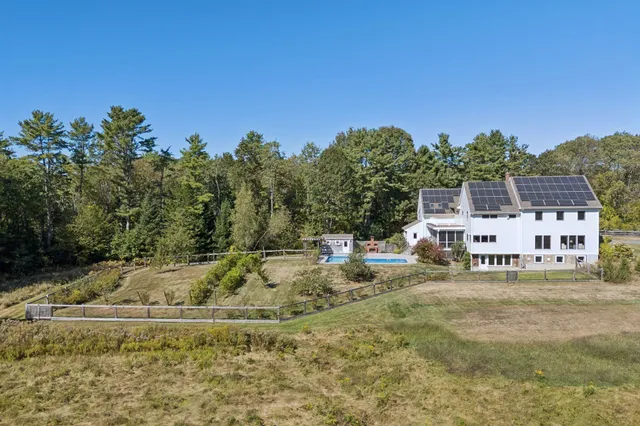 $1,895,000 | 11 Orchard Hill Road, Freeport, ME 04032