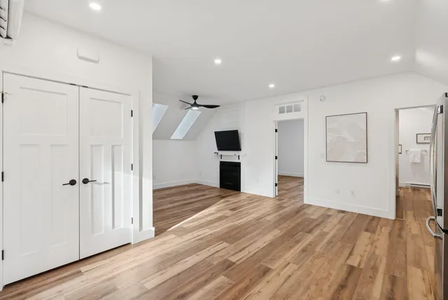 $1,895,000 | 11 Orchard Hill Road, Freeport, ME 04032