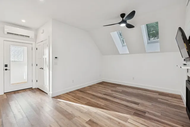 $1,895,000 | 11 Orchard Hill Road, Freeport, ME 04032