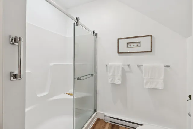 $1,895,000 | 11 Orchard Hill Road, Freeport, ME 04032