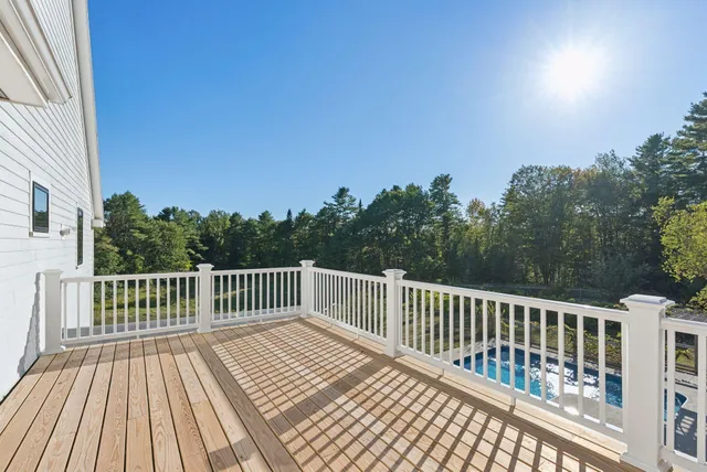 $1,895,000 | 11 Orchard Hill Road, Freeport, ME 04032