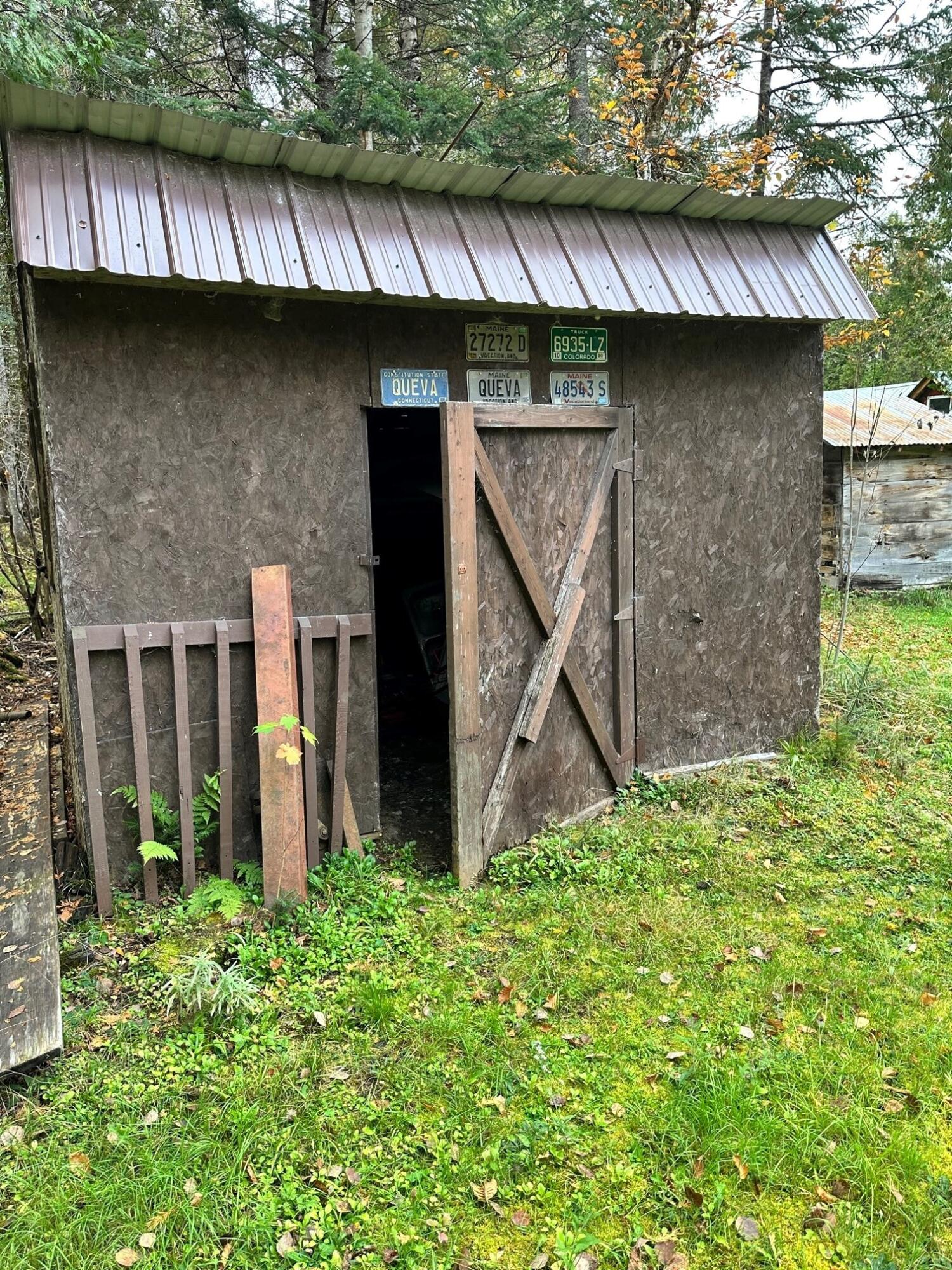 864 Sheridan Road Ashland, ME 04732 - Photo 32 of 34 Storage shed