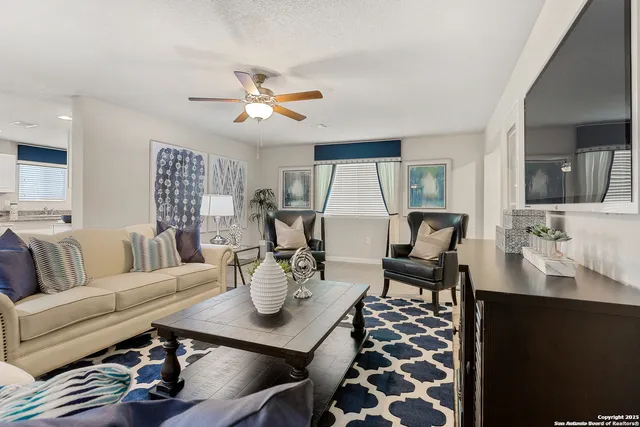 $2,350 | 10439 Legacy Hill, San Antonio, TX 78240