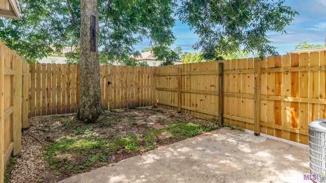 $1,350 | 9506 Jefferson Highway, Unit 26, St. George, LA 70809