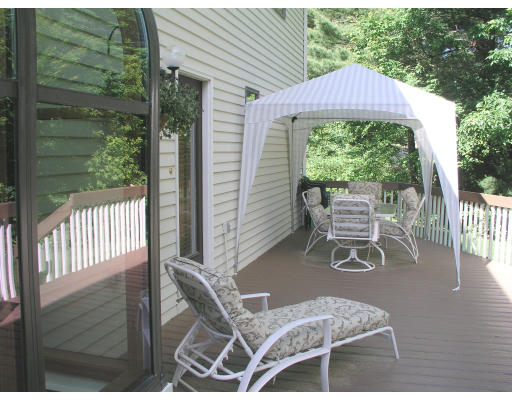 17 Hemlock Road North Reading, MA 01864 - Photo 8 of 19 Gallery Image 8