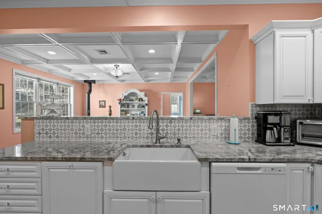 $700,000 | 117 New Road, Thompson, CT 06277