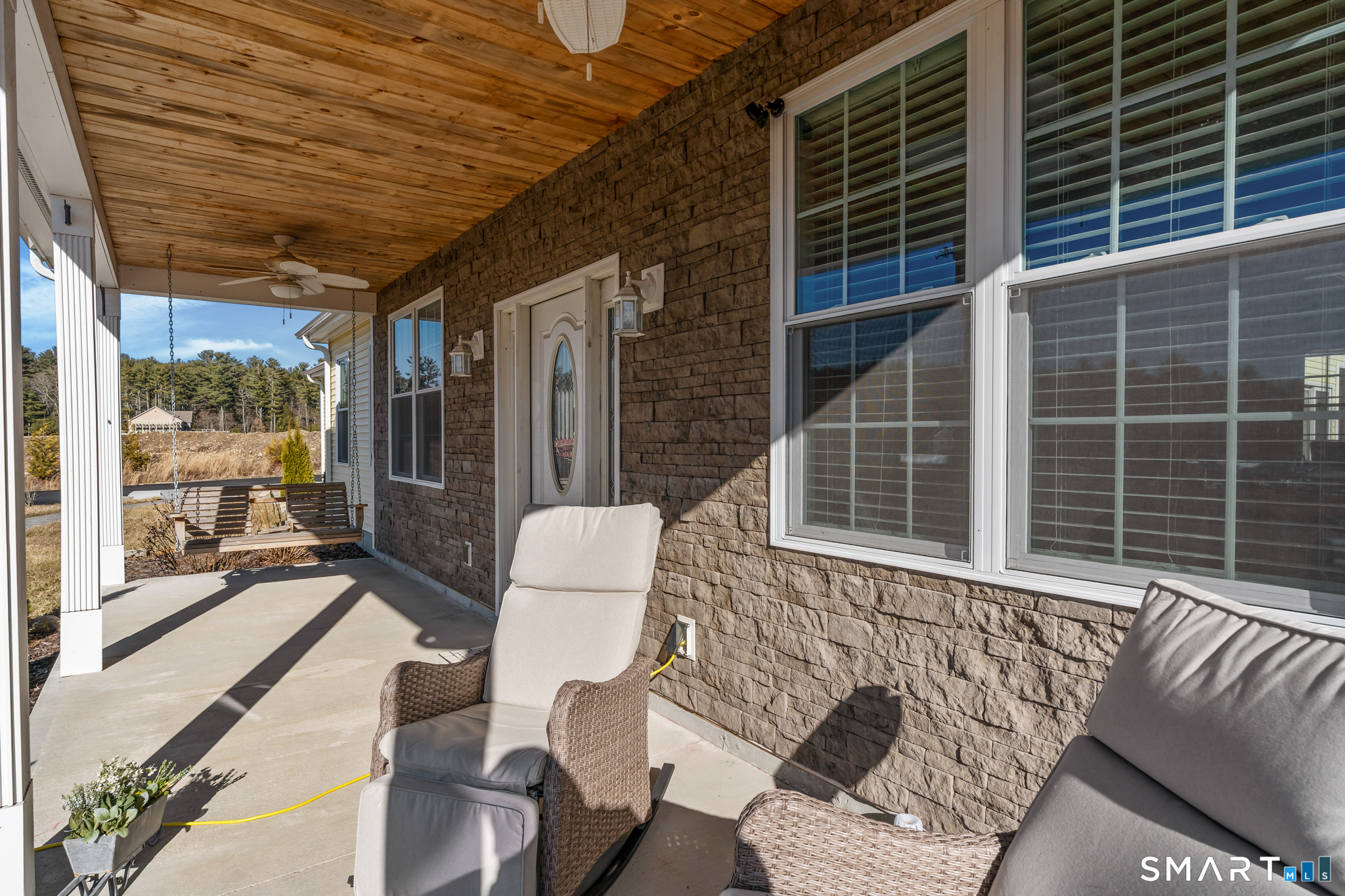 117 New Road Thompson, CT 06277 - Photo 5 of 28