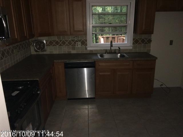 90 Baird Road Perrineville, NJ 08535 - Photo 3 of 11 IMG_3040