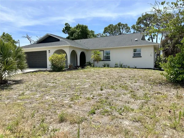 $2,400 | 1081 Humboldt Street, Englewood, FL 34224