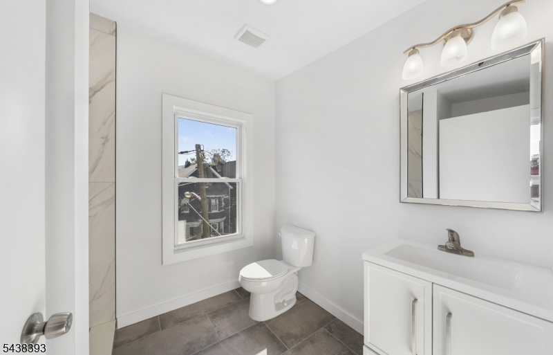 1119 Hampton Place, Unit 2 Elizabeth, NJ 07201 - Photo 11 of 11