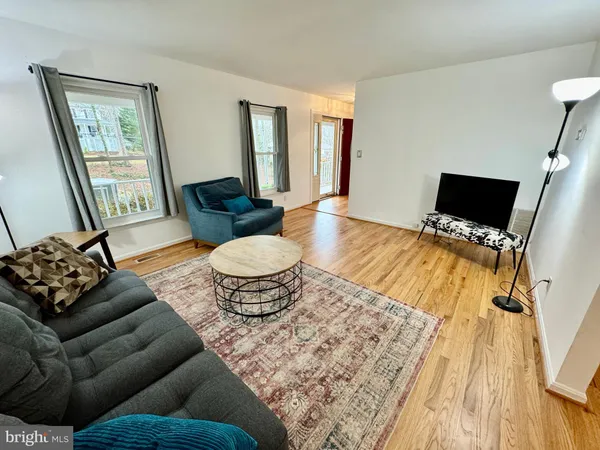 $3,300 | 2020 Victoria Drive, Stafford, VA 22554