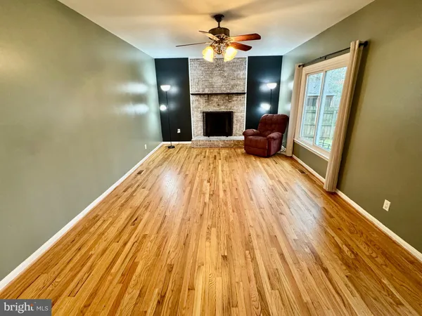 $3,300 | 2020 Victoria Drive, Stafford, VA 22554