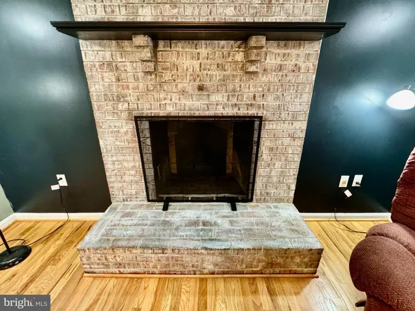 $3,300 | 2020 Victoria Drive, Stafford, VA 22554