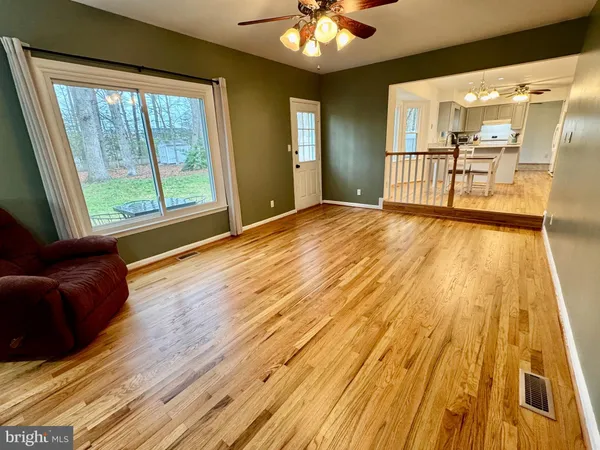 $3,300 | 2020 Victoria Drive, Stafford, VA 22554